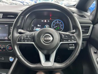 Nissan LEAF 39kWh Acenta Hatchback Electric Auto (150 ps) 5dr