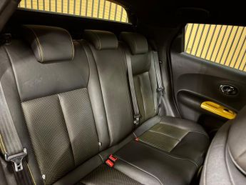 Nissan Juke 1.6 Tekna SUV 5dr Petrol XTRON - AUTOMATIC - 7 SERVICES -