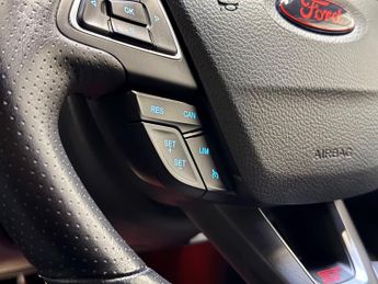 Ford Focus 2.0 TDCi ST-3 Estate 5dr Diesel Powershift - BEAUTIFUL CAR -