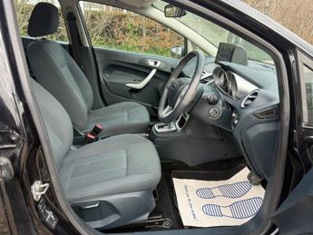 Ford Fiesta 1.4 Zetec Hatchback 5dr Petrol Automatic (154 g/km, 94 bhp)