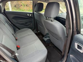 Ford Fiesta 1.4 Zetec Hatchback 5dr Petrol Automatic (154 g/km, 94 bhp)