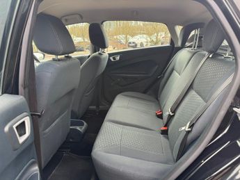 Ford Fiesta 1.4 Zetec Hatchback 5dr Petrol Automatic (154 g/km, 94 bhp)