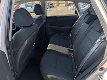 Hyundai i30 1.4 Comfort Hatchback 5dr Petrol Manual Euro 5 (108 bhp)