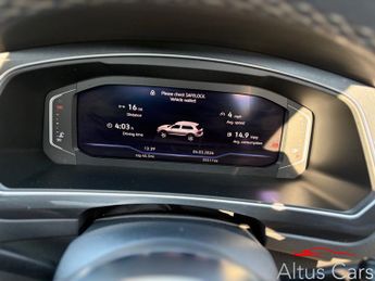 Volkswagen Tiguan 1.5 TSI EVO R-Line Tech SUV 5dr Petrol DSG Euro 6 (s/s) (150 ps)
