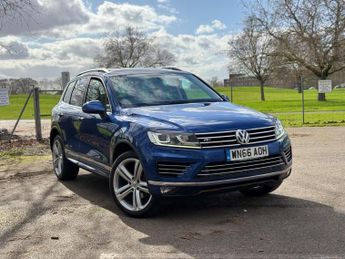 Volkswagen Touareg 3.0 TDI V6 BlueMotion Tech R-Line Plus Tiptronic 4WD Euro 6 (s/s