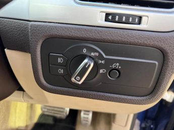 Volkswagen Touareg 3.0 TDI V6 BlueMotion Tech R-Line Plus Tiptronic 4WD Euro 6 (s/s