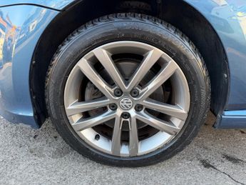 Volkswagen Polo 1.0 TSI BlueMotion Tech R-Line Hatchback 5dr Petrol DSG Euro 6 (