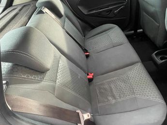Ford Fiesta 1.4 Zetec Hatchback 5dr Petrol Automatic (154 g/km, 94 bhp)