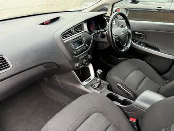 Kia Ceed 1.4 CRDi SR7 Hatchback 5dr Diesel Manual Euro 6 (89 bhp)