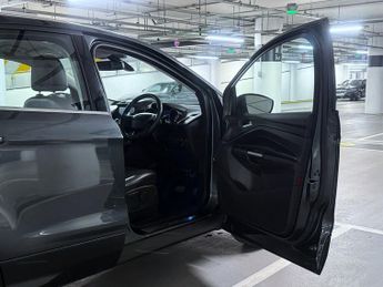 Ford Kuga 1.5T EcoBoost Titanium SUV 5dr Petrol Auto AWD Euro 6 (s/s) (182