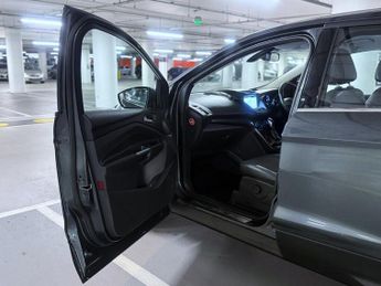 Ford Kuga 1.5T EcoBoost Titanium SUV 5dr Petrol Auto AWD Euro 6 (s/s) (182