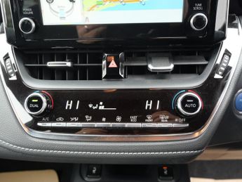 Toyota Corolla 1.8 VVT-h Design Touring Sports Petrol Hybrid CVT Euro 6 (s/s) 5