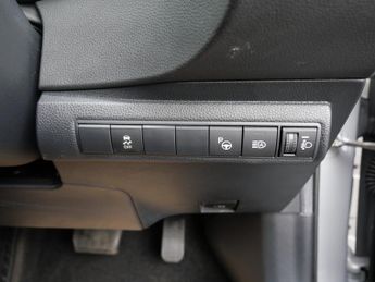 Toyota Corolla 1.8 VVT-h Design Touring Sports Petrol Hybrid CVT Euro 6 (s/s) 5