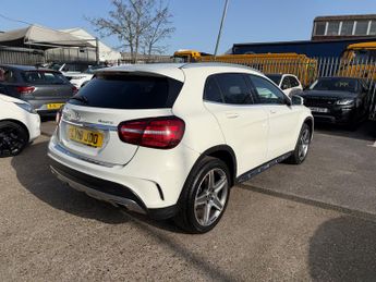 Mercedes-Benz GLA 2.1 GLA220d AMG Line (Premium) SUV 5dr Diesel 7G-DCT 4MATIC Euro