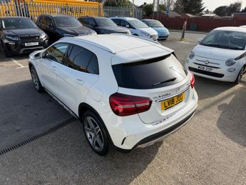 Mercedes-Benz GLA 2.1 GLA220d AMG Line (Premium) SUV 5dr Diesel 7G-DCT 4MATIC Euro
