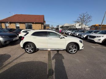 Mercedes-Benz GLA 2.1 GLA220d AMG Line (Premium) SUV 5dr Diesel 7G-DCT 4MATIC Euro