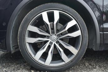 Volkswagen Tiguan 2.0 TSI R-Line SUV 5dr Petrol DSG 4Motion Euro 6 (s/s) (180 ps)