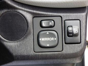 Toyota Yaris 1.5 VVT-h Icon Plus CVT Euro 5 5dr