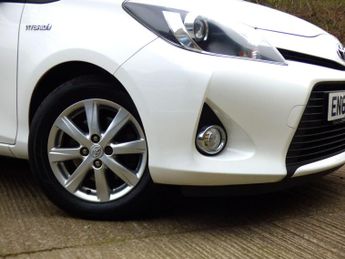 Toyota Yaris 1.5 VVT-h Icon Plus CVT Euro 5 5dr