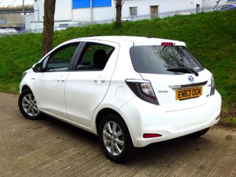 Toyota Yaris 1.5 VVT-h Icon Plus CVT Euro 5 5dr