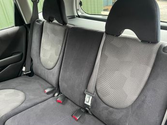 Honda Jazz 1.4 i-DSI Sport Hatchback 5dr Petrol CVT-7 (139 g/km, 82 bhp)