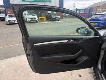 Audi A3 1.4 TFSI S line Hatchback 3dr Petrol S Tronic Euro 6 (s/s) (125 