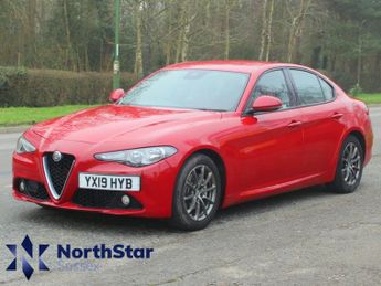 Alfa Romeo Giulia 2.2 TD Super Saloon 4dr Diesel Auto Euro 6 (s/s) (160 ps)