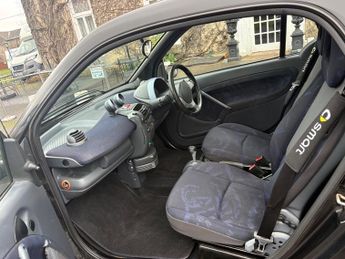 Smart ForTwo 0.7 City Pulse Hatchback 3dr Petrol Automatic (113 g/km, 61 bhp)