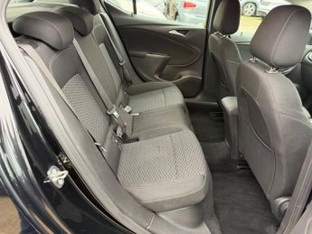 Vauxhall Astra 1.4i Turbo SRi Hatchback 5dr Petrol Auto Euro 6 (s/s) (150 ps)