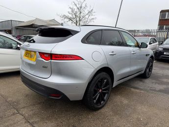 Jaguar F-Pace 2.0 D180 R-Sport SUV 5dr Diesel Auto AWD Euro 6 (s/s) (180 ps)