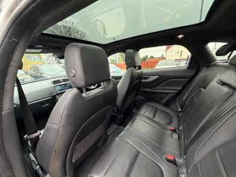 Jaguar F-Pace 2.0 D180 R-Sport SUV 5dr Diesel Auto AWD Euro 6 (s/s) (180 ps)