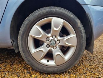 Skoda Roomster 1.6 16V 2 Tiptronic 5dr