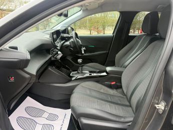 Peugeot 208 1.2 PureTech Allure Hatchback 5dr Petrol Manual Euro 6 (s/s) (10