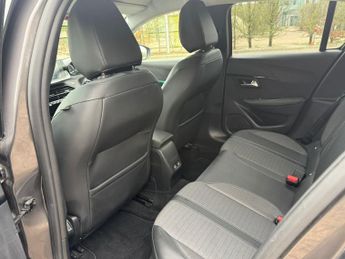 Peugeot 208 1.2 PureTech Allure Hatchback 5dr Petrol Manual Euro 6 (s/s) (10