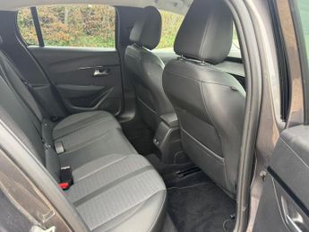 Peugeot 208 1.2 PureTech Allure Hatchback 5dr Petrol Manual Euro 6 (s/s) (10