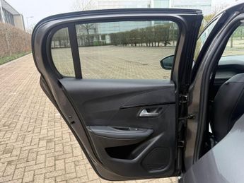 Peugeot 208 1.2 PureTech Allure Hatchback 5dr Petrol Manual Euro 6 (s/s) (10