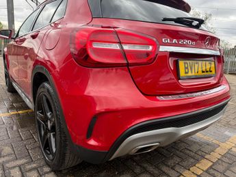 Mercedes-Benz GLA 2.1 GLA220d AMG Line (Premium Plus) SUV 5dr Diesel 7G-DCT 4MATIC