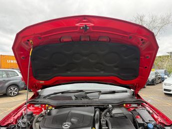 Mercedes-Benz GLA 2.1 GLA220d AMG Line (Premium Plus) SUV 5dr Diesel 7G-DCT 4MATIC