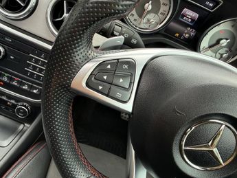 Mercedes-Benz GLA 2.1 GLA220d AMG Line (Premium Plus) SUV 5dr Diesel 7G-DCT 4MATIC