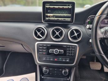 Mercedes-Benz A Class 1.6 A180 Sport Edition Hatchback 5dr Petrol 7G-DCT Euro 6 (s/s) 