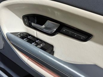 Land Rover Range Rover Evoque 2.0 TD4 HSE Dynamic SUV 5dr Diesel Auto 4WD Euro 6 (s/s) (180 ps