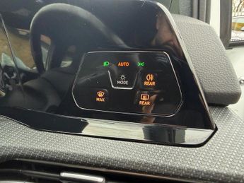 Volkswagen Golf 2.0 TDI R-Line Hatchback 5dr Diesel DSG Euro 6 (s/s) (150 ps)