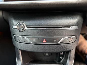 Peugeot 308 1.2 PureTech Allure Hatchback 5dr Petrol EAT Euro 6 (s/s) (130 p