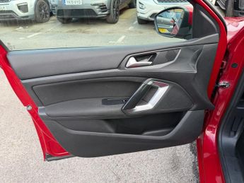 Peugeot 308 1.2 PureTech Allure Hatchback 5dr Petrol EAT Euro 6 (s/s) (130 p