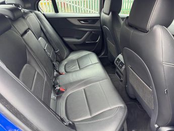 Jaguar XE 2.0 P250i R-Dynamic S Saloon 4dr Petrol Auto Euro 6 (s/s) (250 p