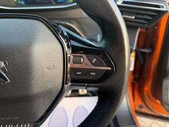 Peugeot E-2008 50kWh GT Line SUV 5dr Electric Auto (136 ps)