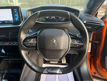 Peugeot E-2008 50kWh GT Line SUV 5dr Electric Auto (136 ps)