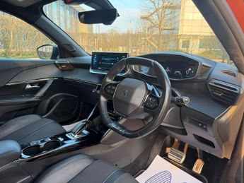 Peugeot E-2008 50kWh GT Line SUV 5dr Electric Auto (136 ps)