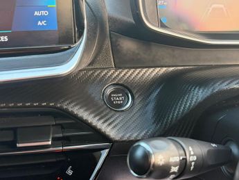 Peugeot E-2008 50kWh GT Line SUV 5dr Electric Auto (136 ps)