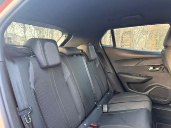 Peugeot E-2008 50kWh GT Line SUV 5dr Electric Auto (136 ps)